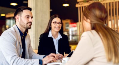 Por que é importante ter uma comunicação efetiva com os clientes?
