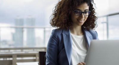 High touch e low touch: conheça os diferentes modelos de Customer Success